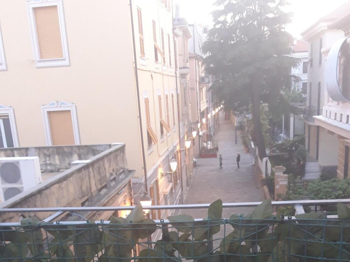Bed and Breakfast La Terrazza Варацце Экстерьер фото
